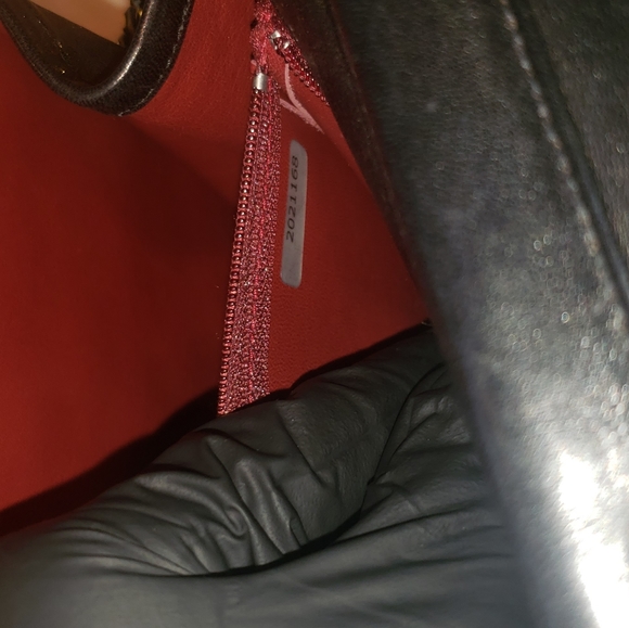 Chanel Classic Quilted Lambskin Bag FULL SET, BOX AND DUSTBAG Series 2 - Picture 9 of 16